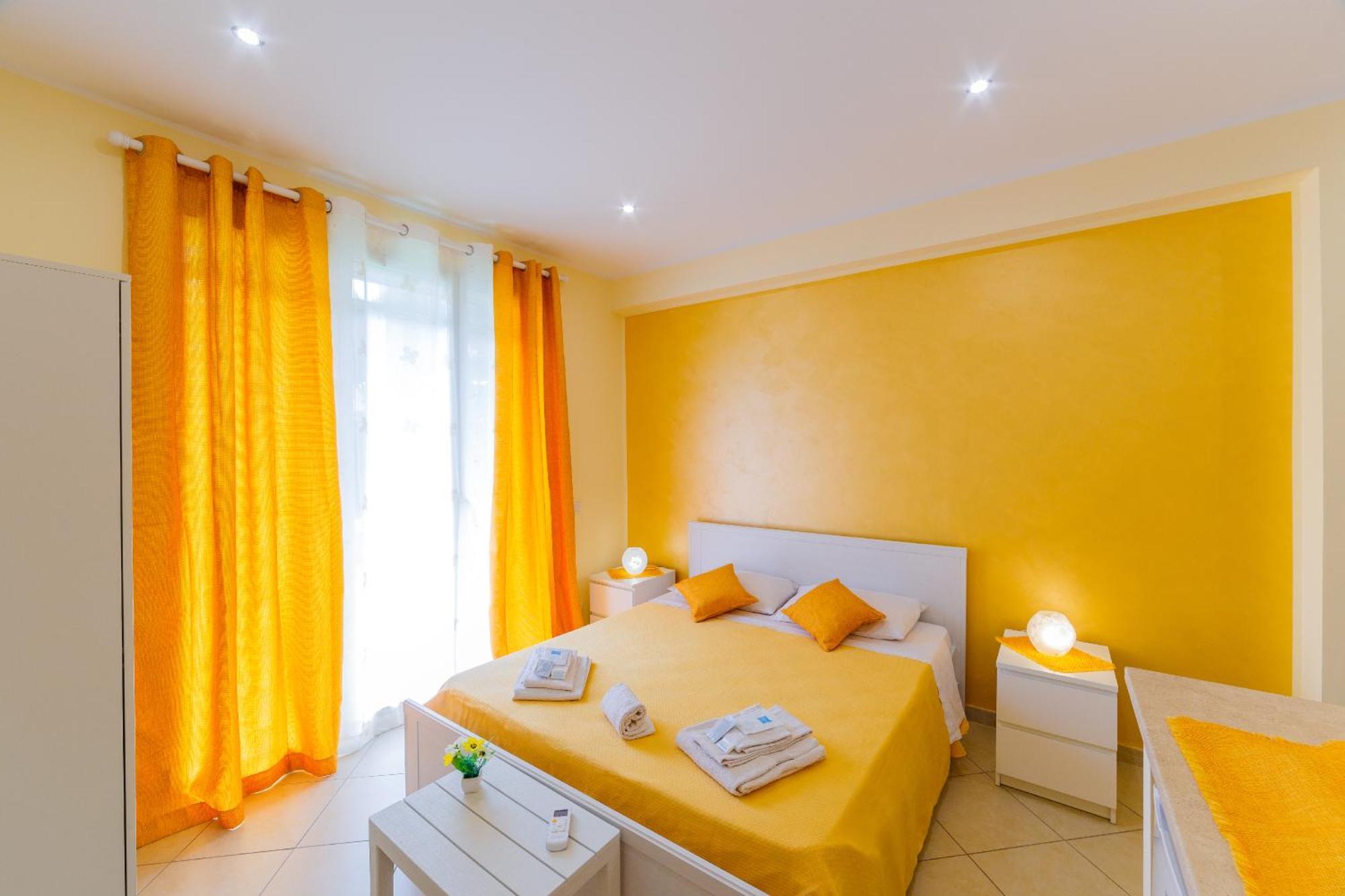 Sicily In Love 2 - Rooms & Breakfast Taormina Zewnętrze zdjęcie